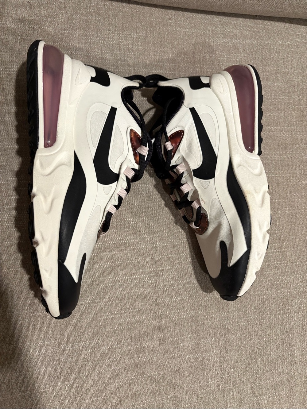 Nike Air270 React White Black with Rose Metallic Accents - Picture 2 of 4